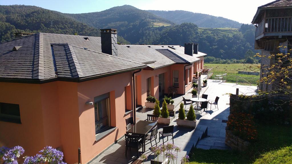 Apartamentos Arcos Del Esva Луарка Екстер'єр фото